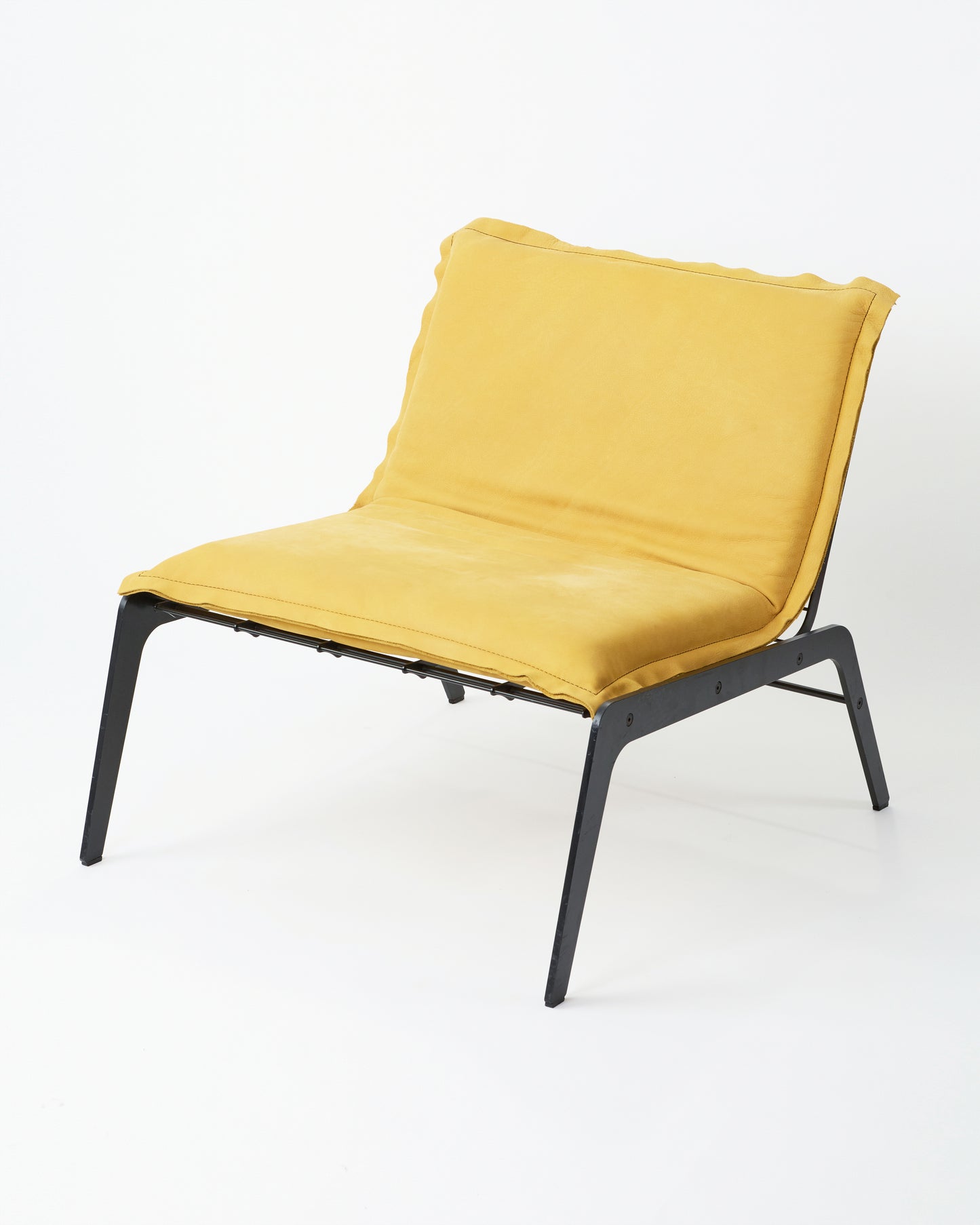 TLV Lounge Chair by Tomer Nachshon