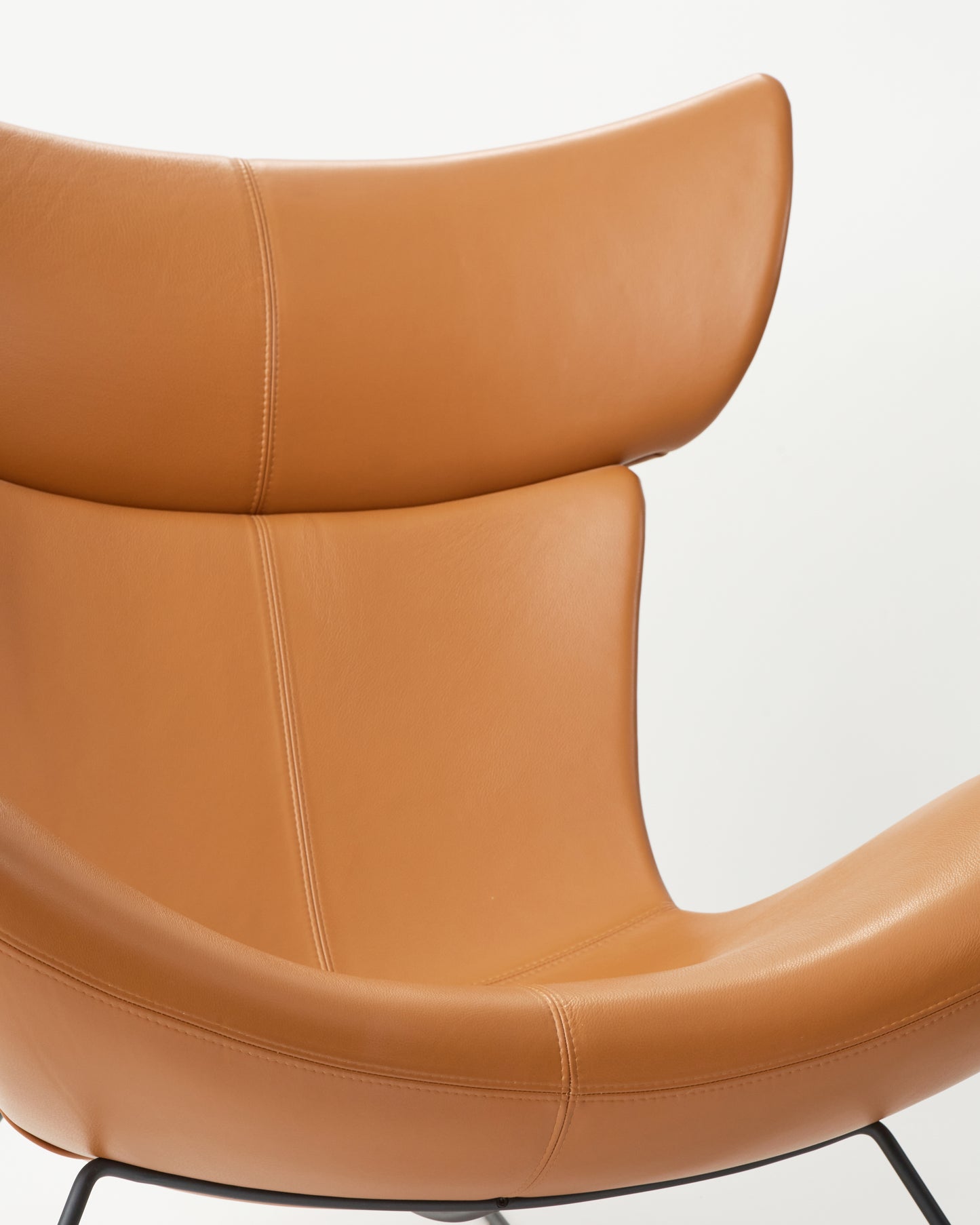 Imola Iconic Armchair by Bo Concept