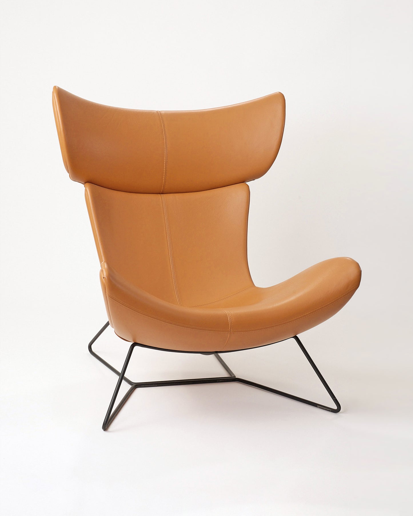 Imola Iconic Armchair by Bo Concept