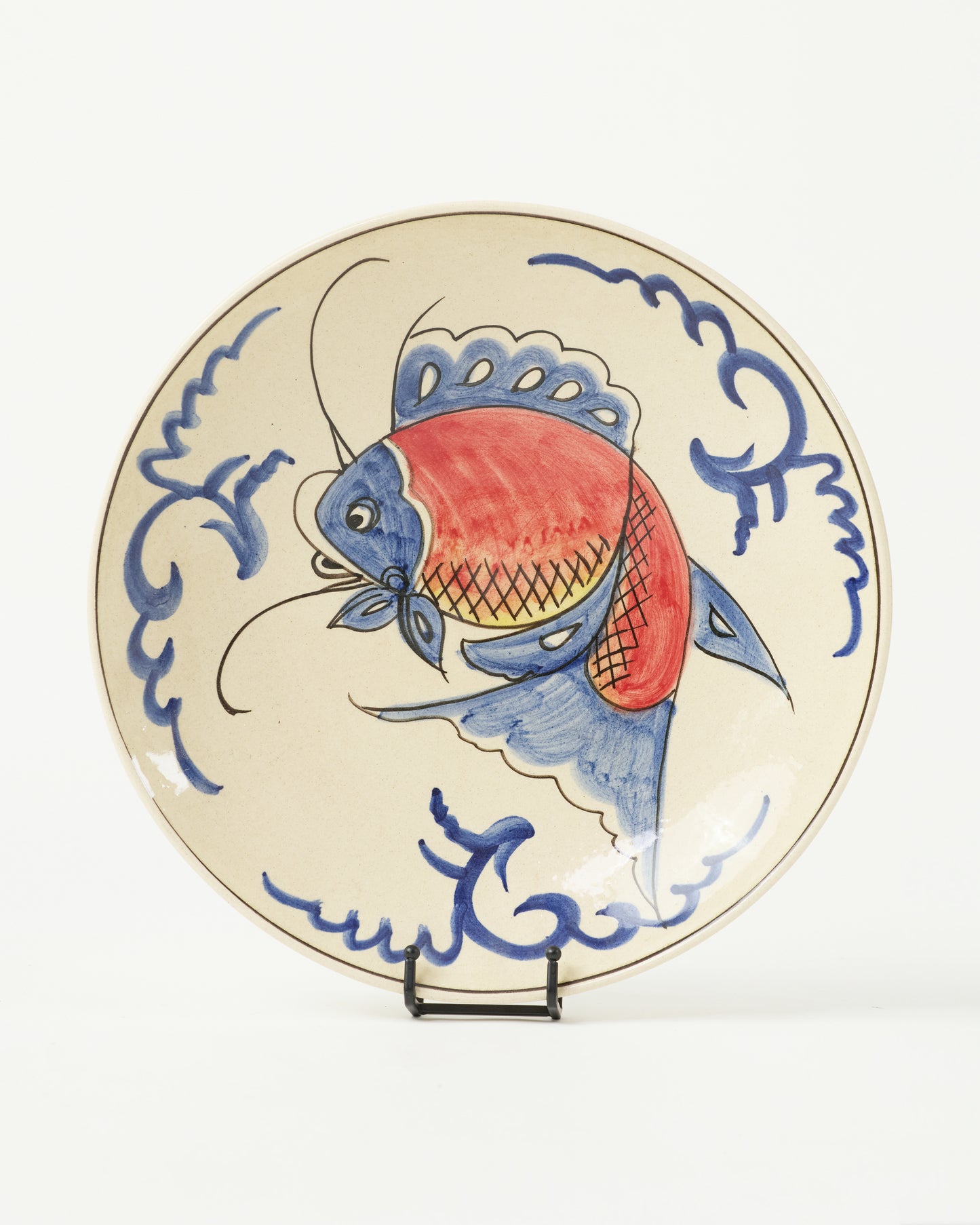 Oceanic Elegance: Fish-Centered Decorative Plate