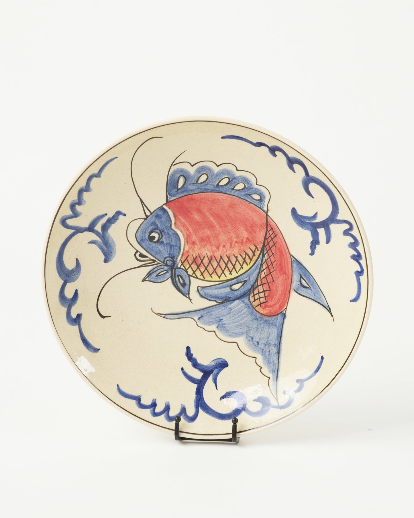 Oceanic Elegance: Fish-Centered Decorative Plate